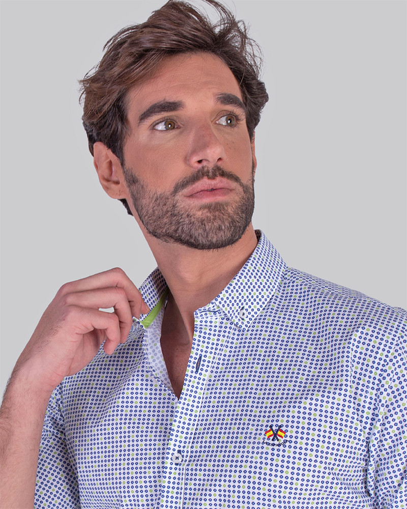 Serie 56224 Camisa algodón estampada cuello botón
