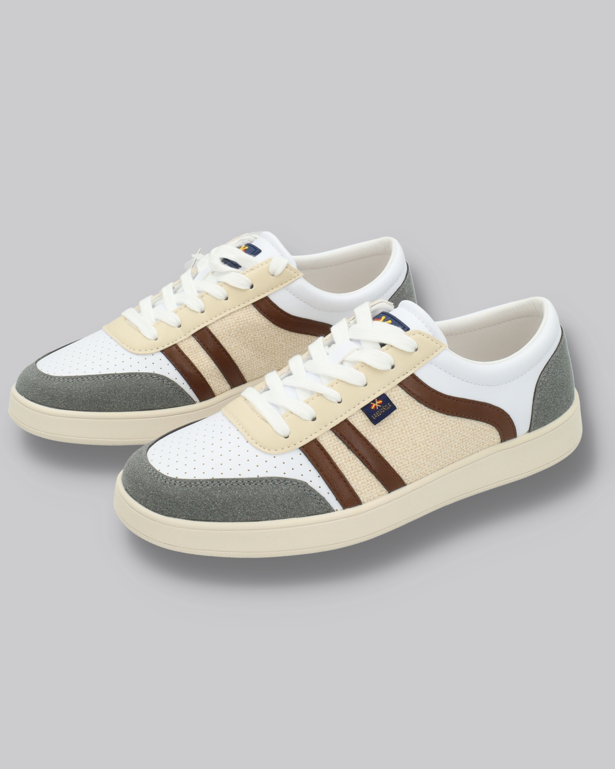 Zapatilla piel cordones y suela goma - Modelo Zaragoza