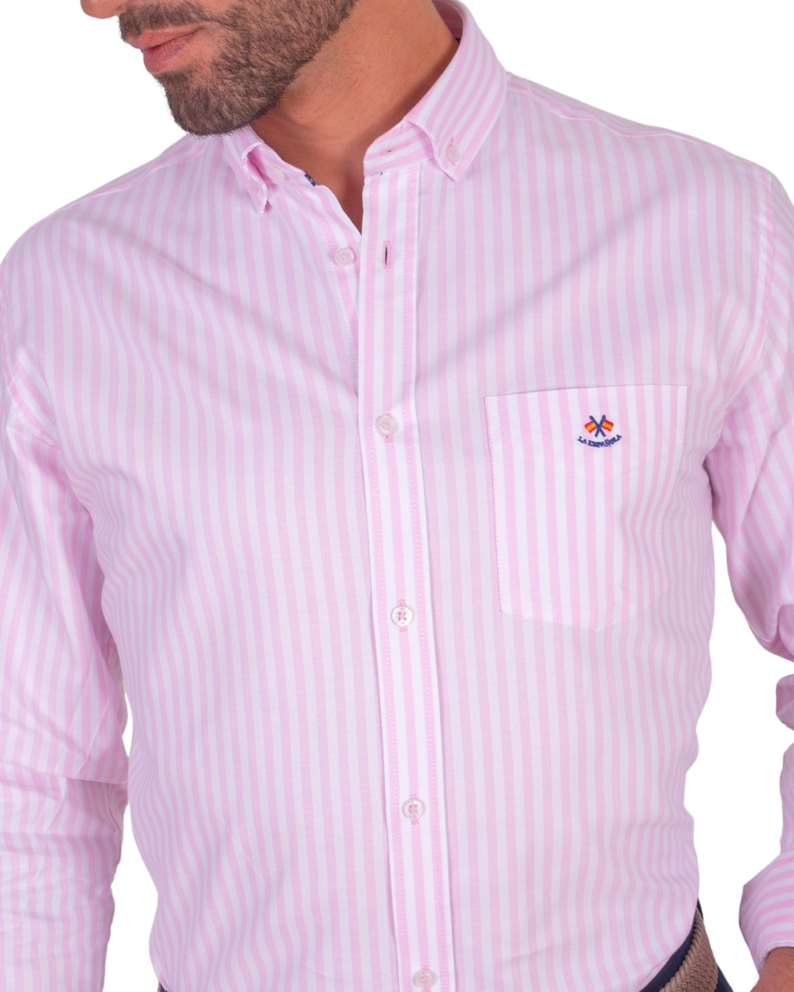 Camisa regular tejido Oxford con bolsillo rosa serie 36166