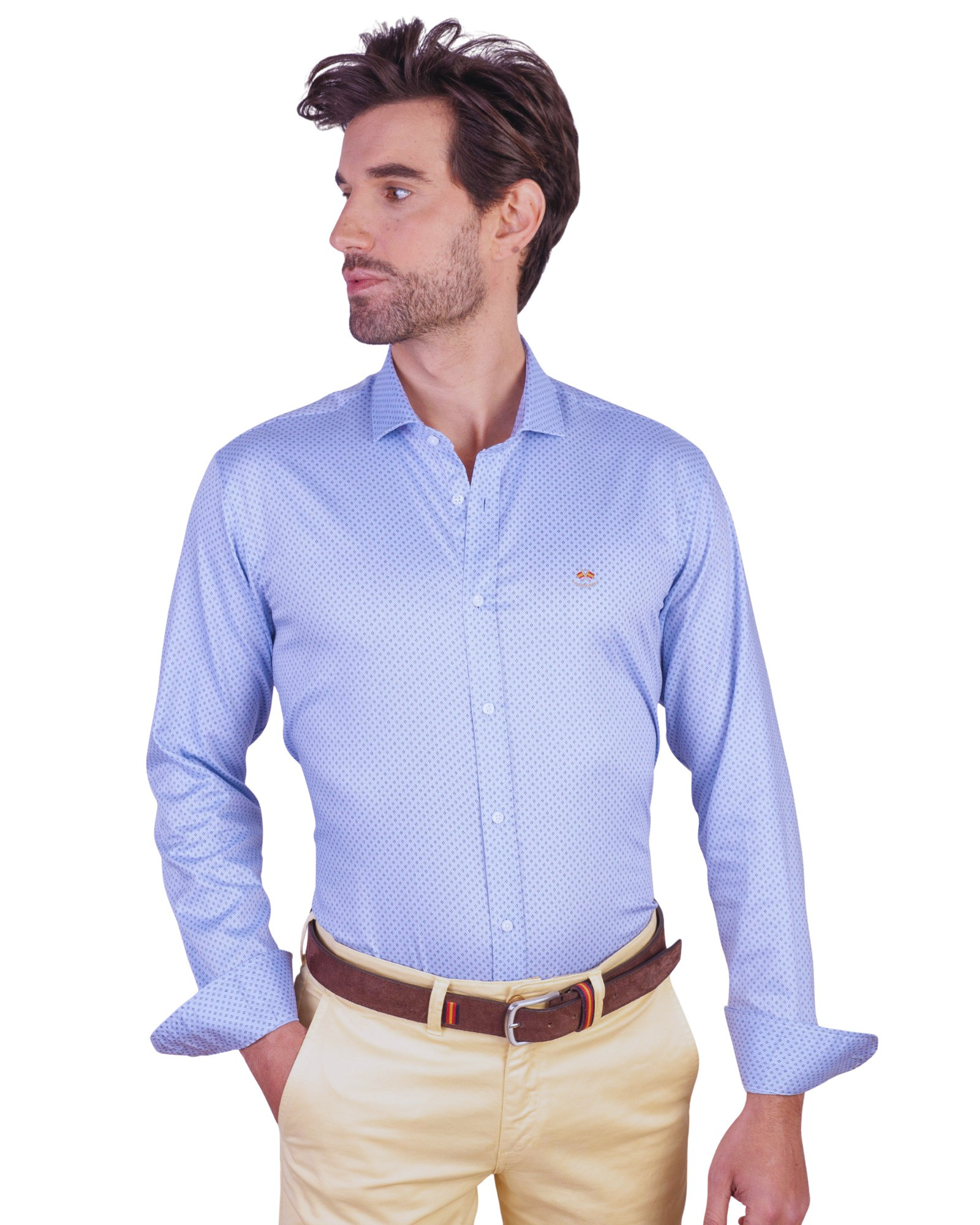 Serie 56324 camisa microestampada cuello italiano color azul