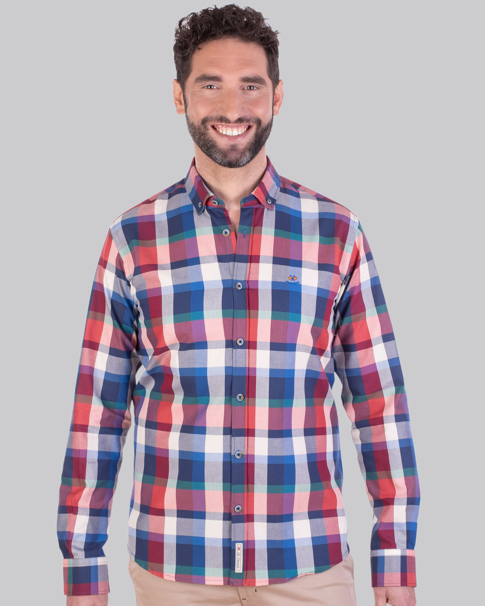 Serie 56126 Camisa algodón cuadros y cuello botón