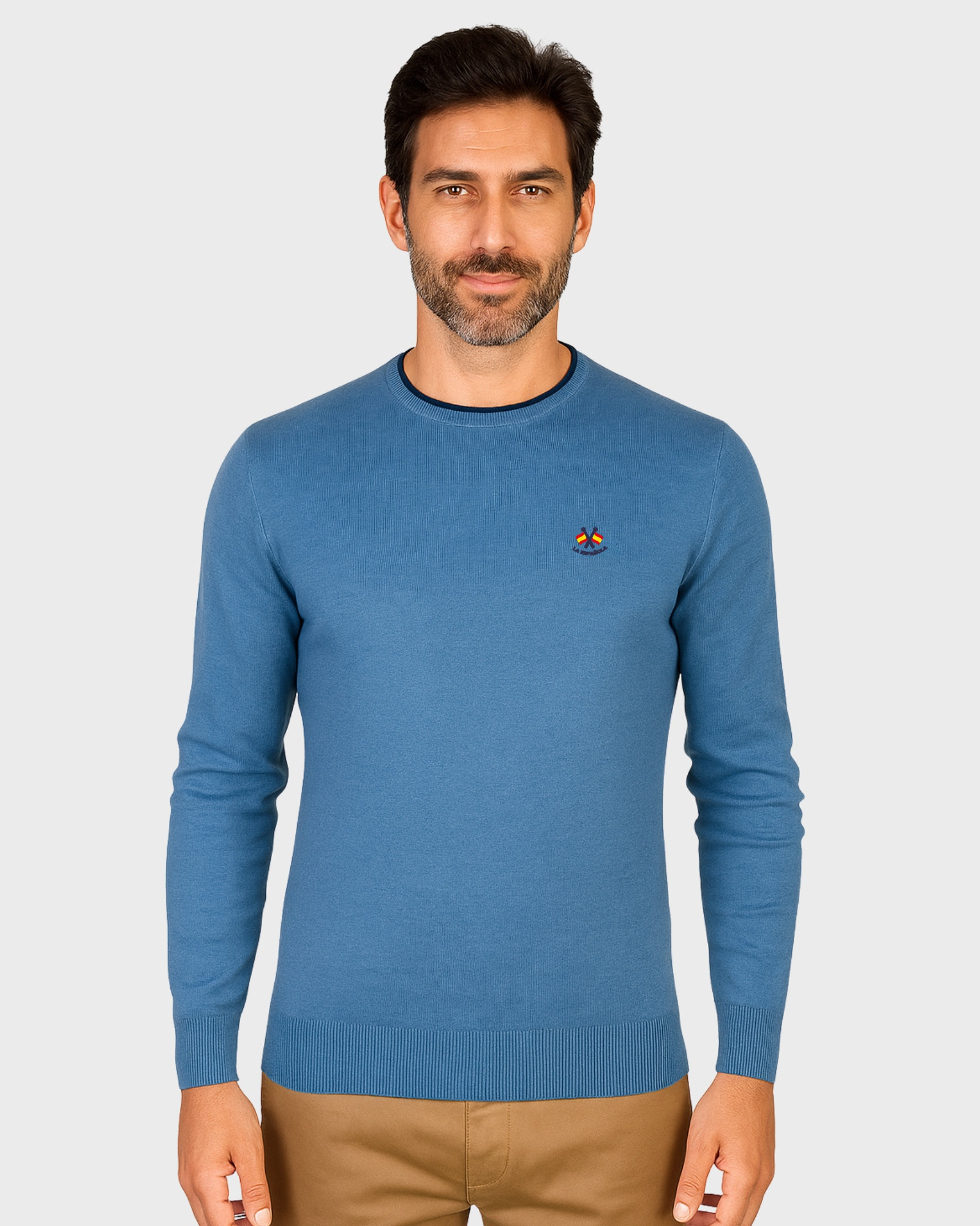 Serie 10917 Suéter básico cuello caja color azul