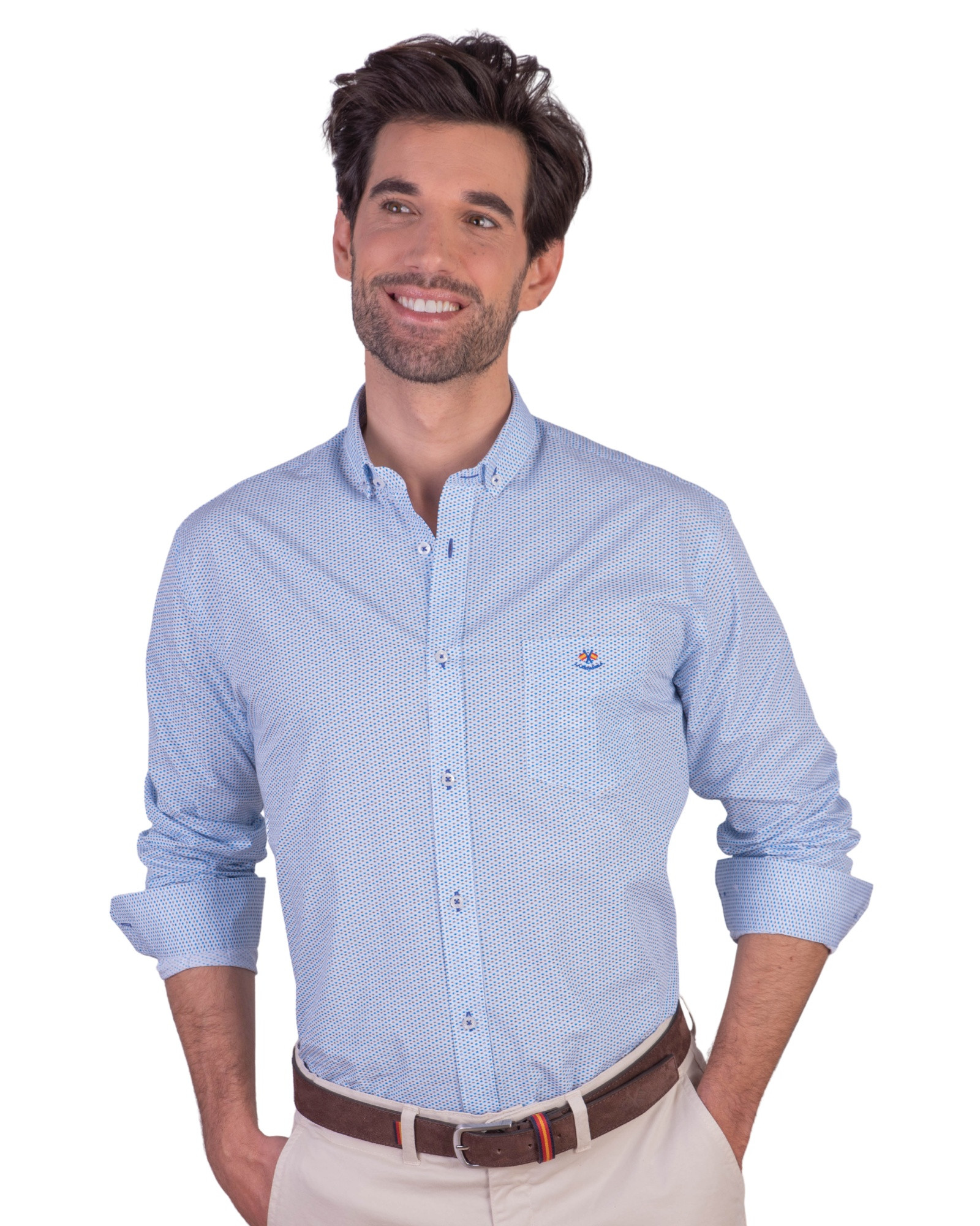 Camisa microestampada  algodón patrón regular con bolsillo cuello botón serie 36444