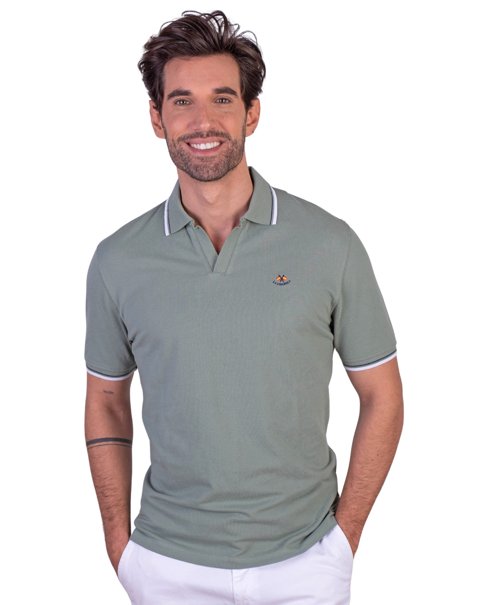 Polo manga corta liso granito cuello en V  verde serie10877