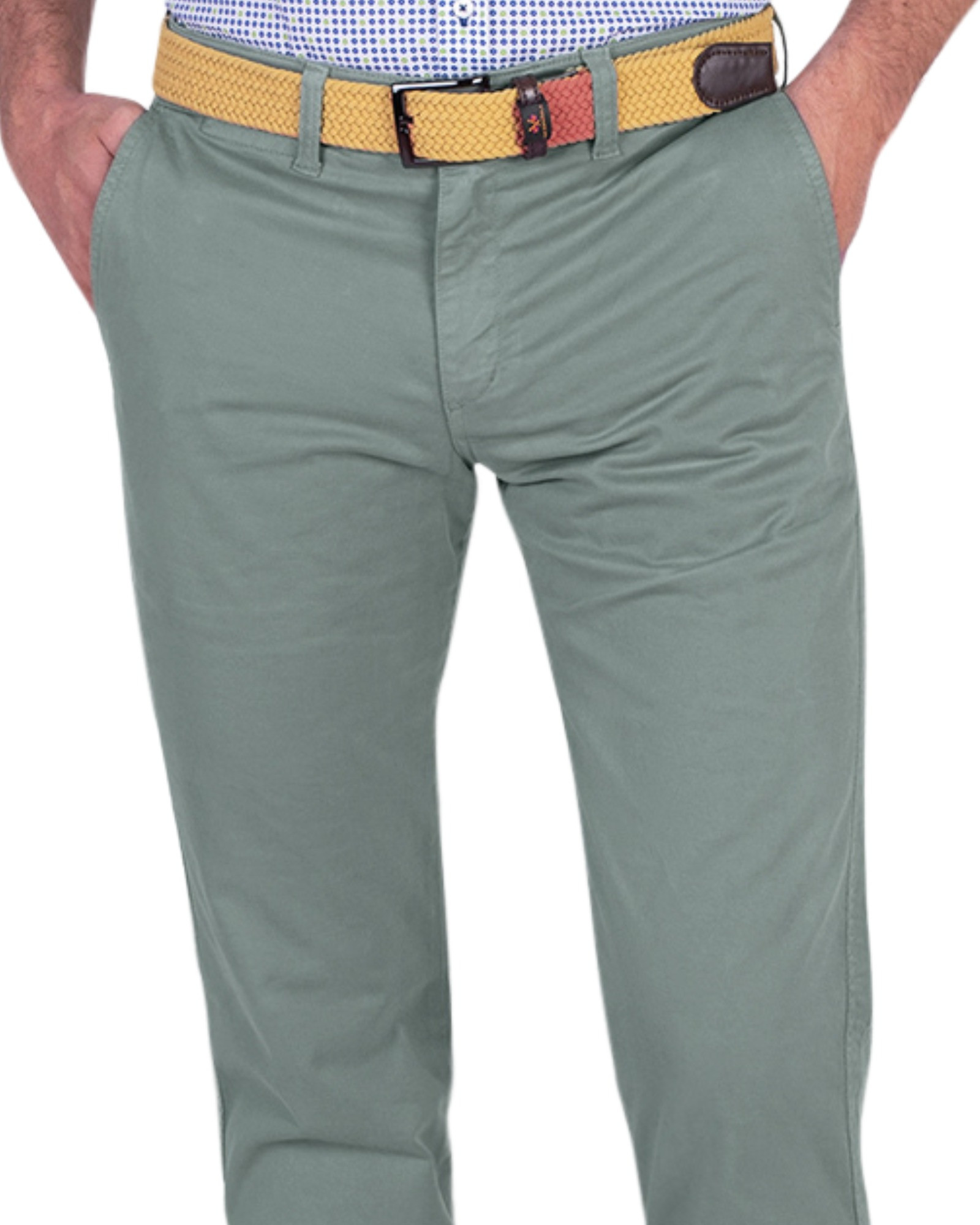 Serie Gurbindo Pantalón chino algodón color verde hierba