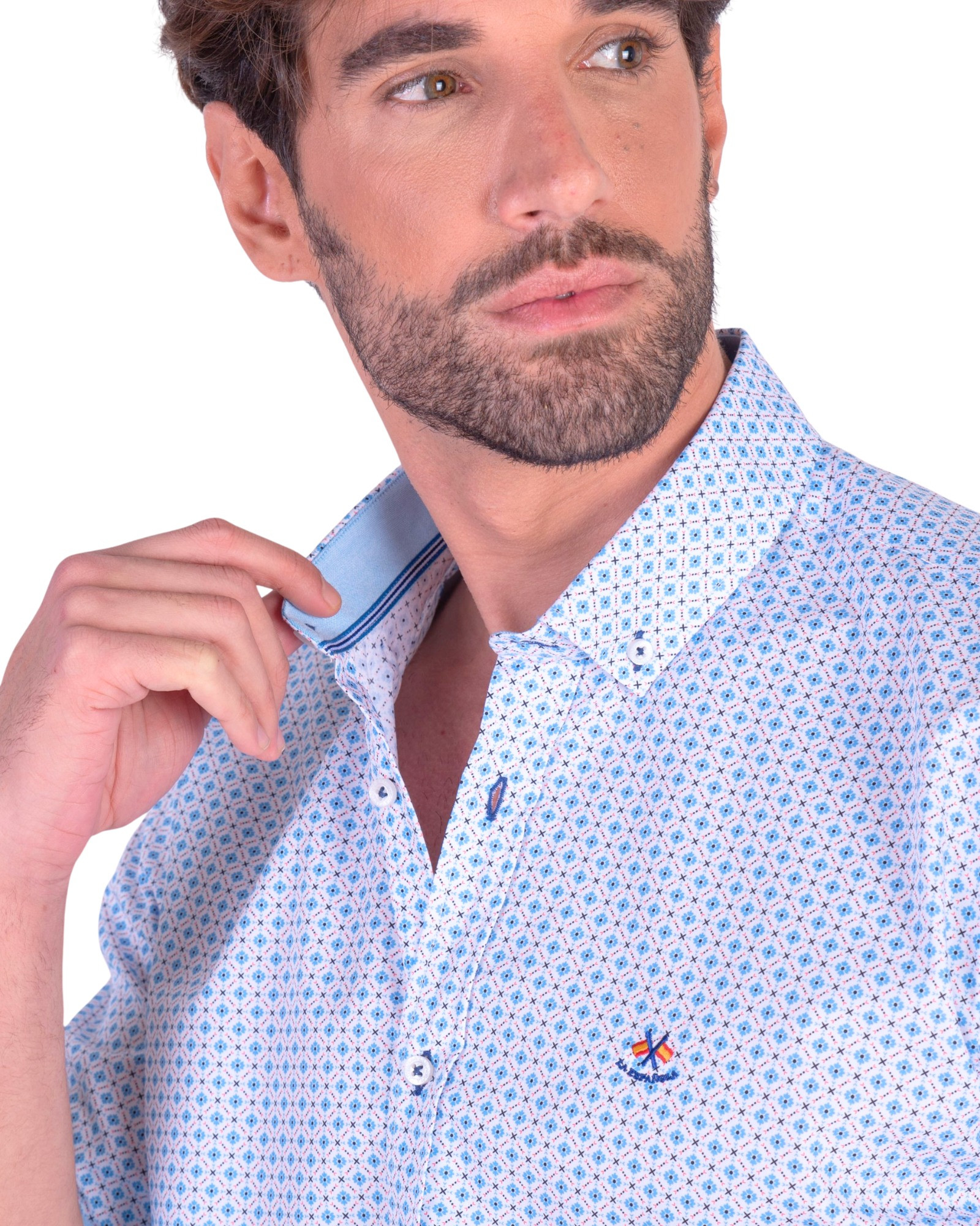 Serie 56158 Camisa algodón estampada cuello botón color único