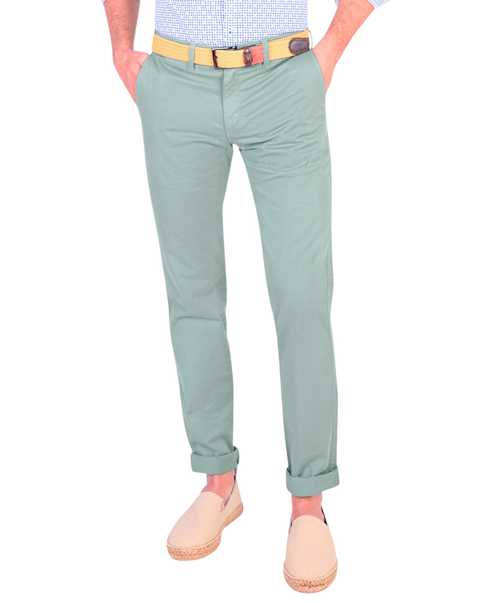 Serie Gurbindo Pantalón chino algodón color manzana