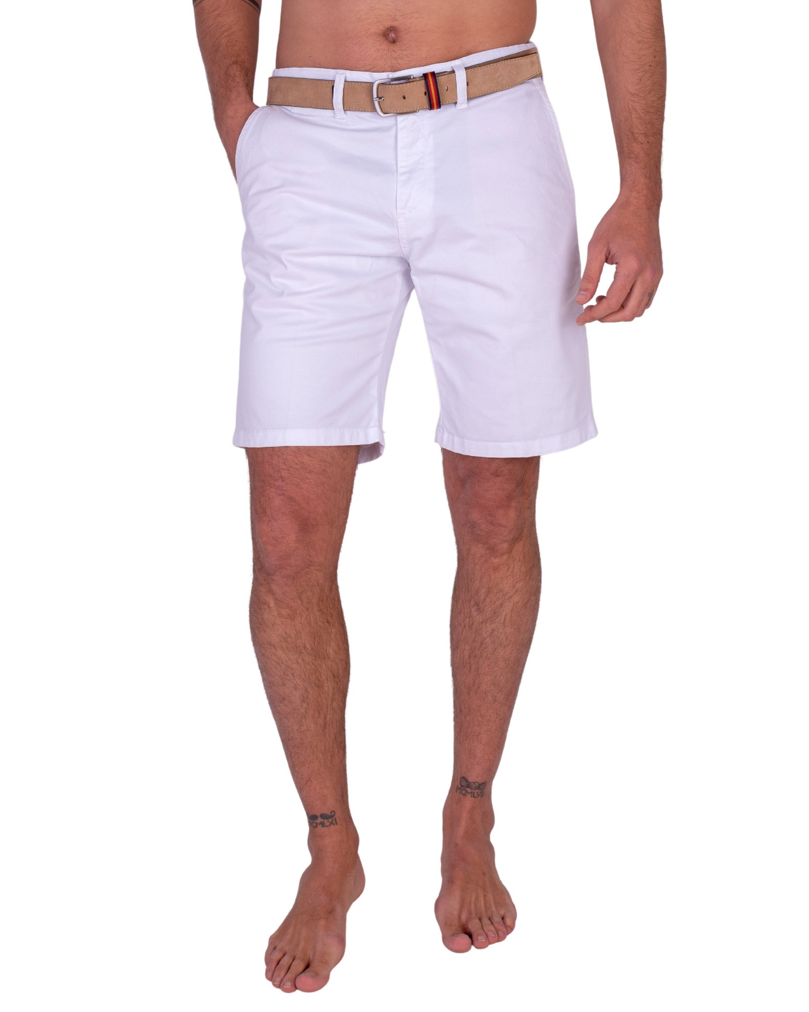 Pantalón bermuda algodon  blanco serie Busquet